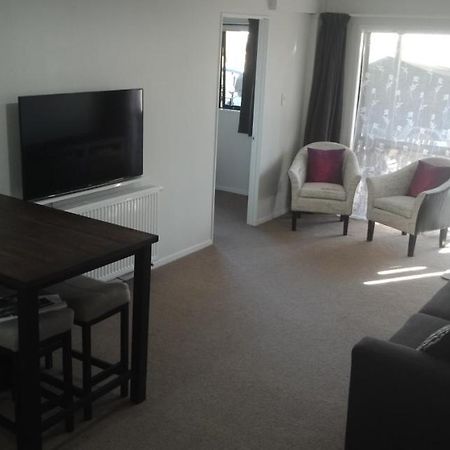 Modest Comfortable Relaxed Home Away From Home With Secure Bike Storage Rotorua Eksteriør billede